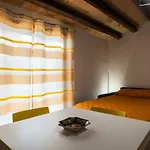 Itaca Apartman *